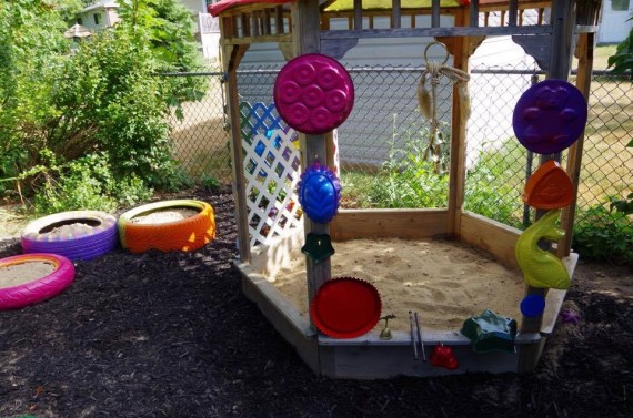 outdoor kids play place