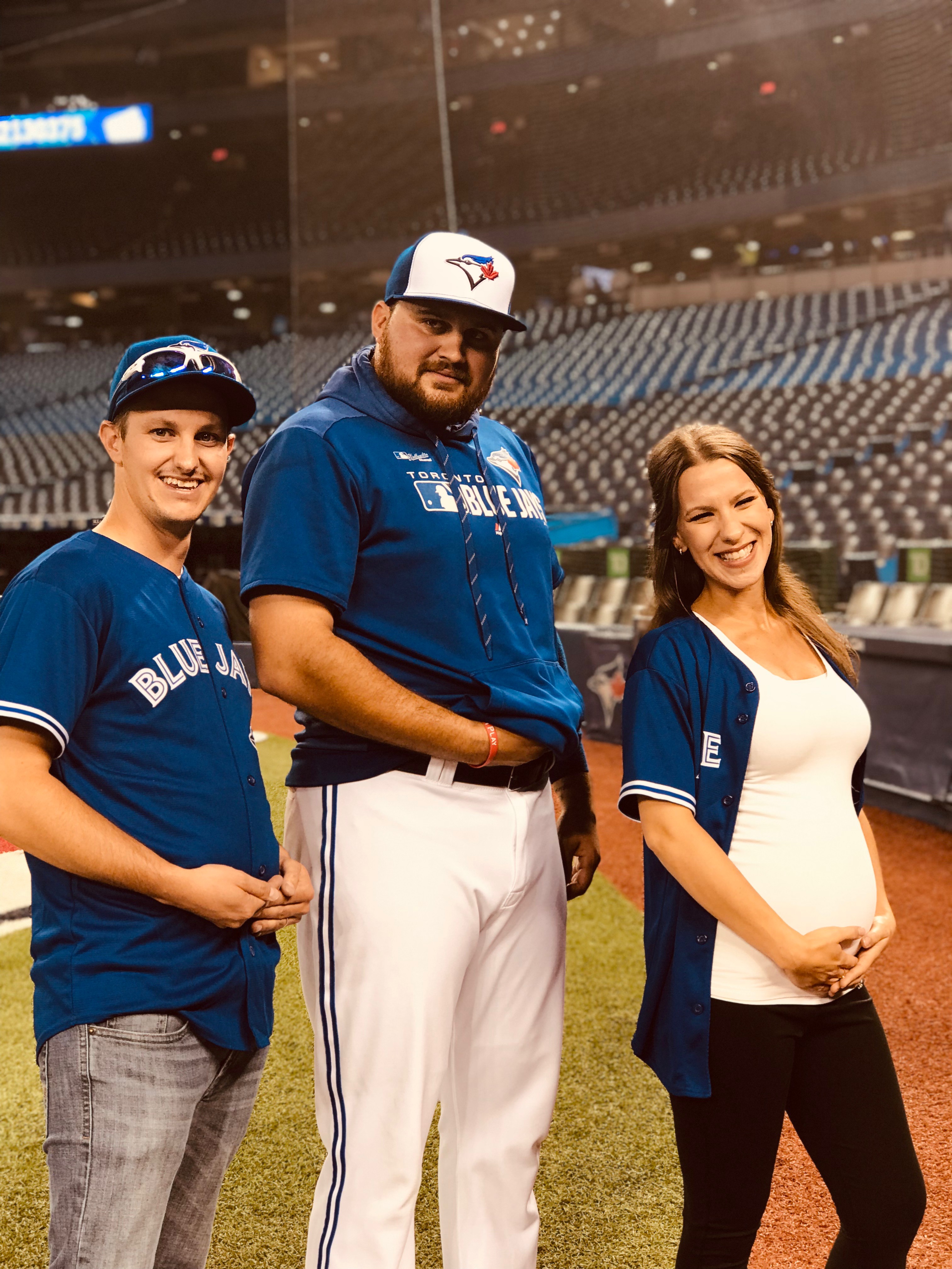 A Blue Jays Player Helped 2 PLN Parents with Their Gender Reveal